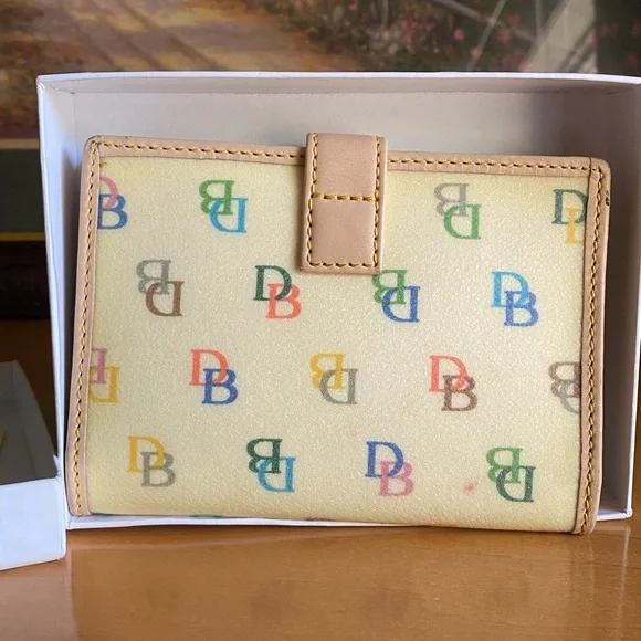 Dooney & Bourke Rare Rainbow Monogram Y2K It Girl Wallet - Picture 3 of 13